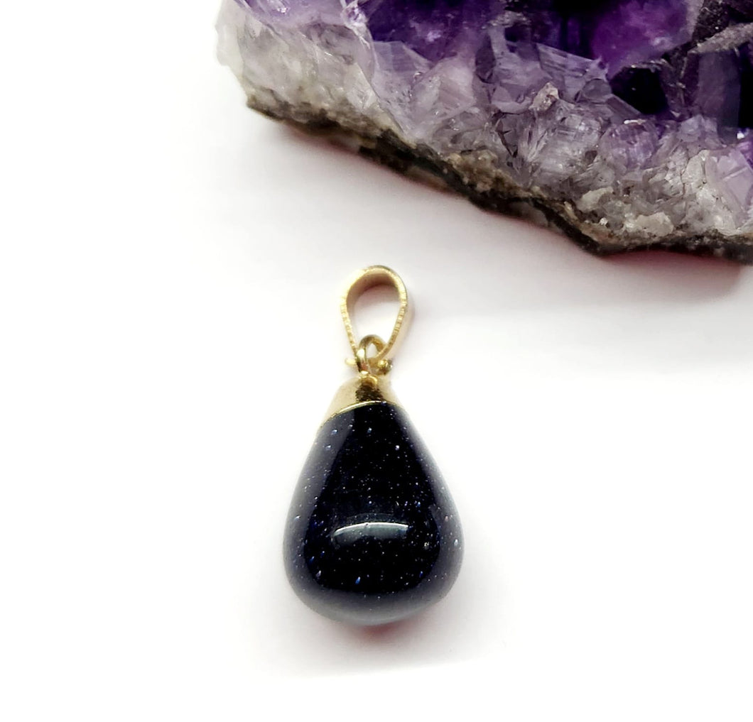 COLGANTE DE PIEDRA | GOTA CON PUNTA DORADA | 20MM | LLUVIA DE ESTRELLA