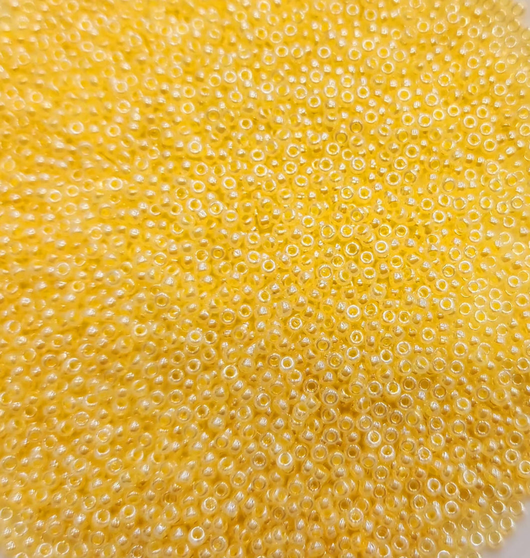Miyuki Round Rocailles 11/0 | 516RR | Amarillo Tostado Satin