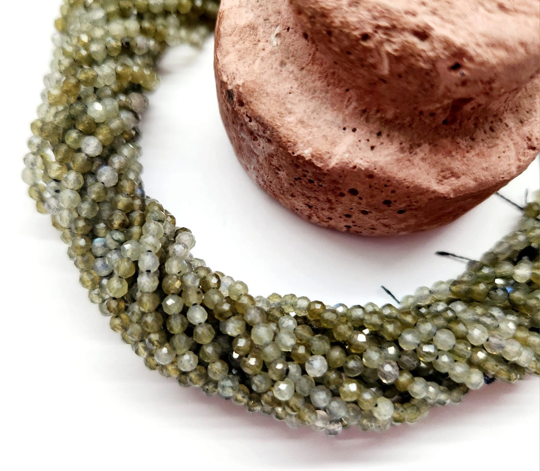 PIEDRAS NATURALES | MINI FACETADA | LABRADORITA VERDE | 2.8MM | co.7