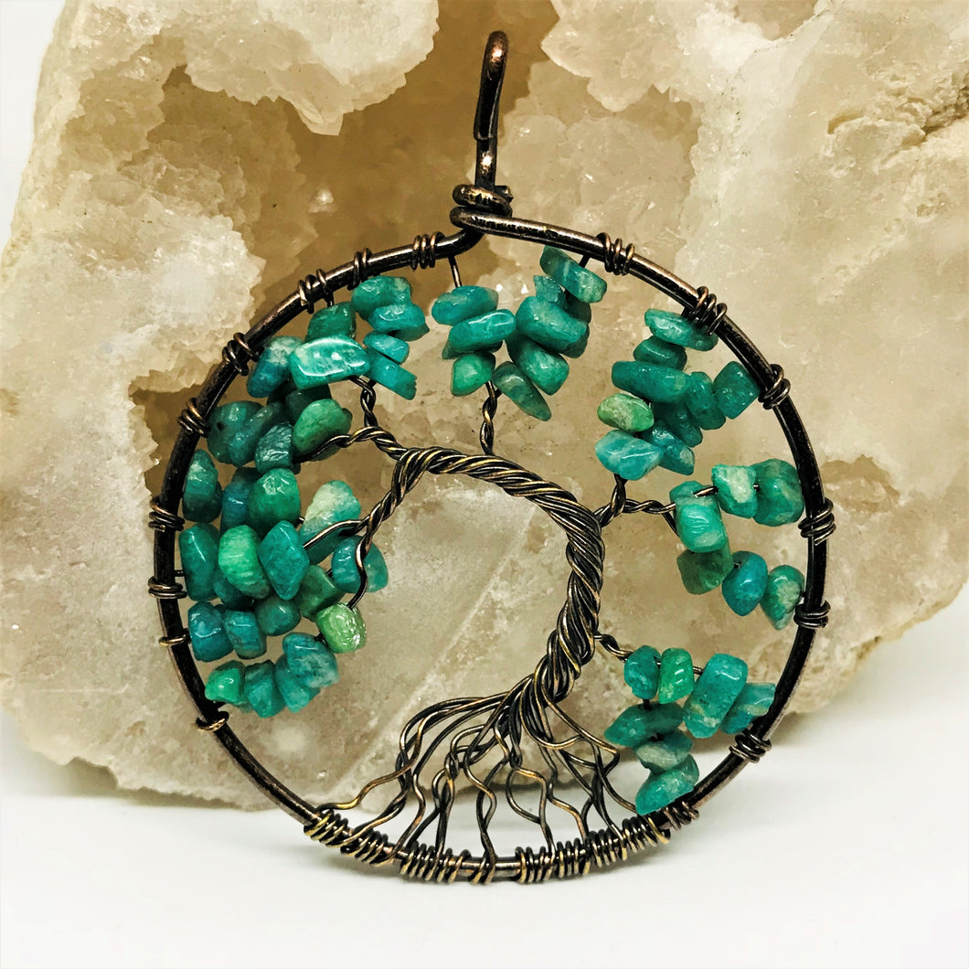 COLGANTE CIRCULO ARBOL CON PIEDRA CHIP | COBRE | 60MM | AMAZONITA VERDE