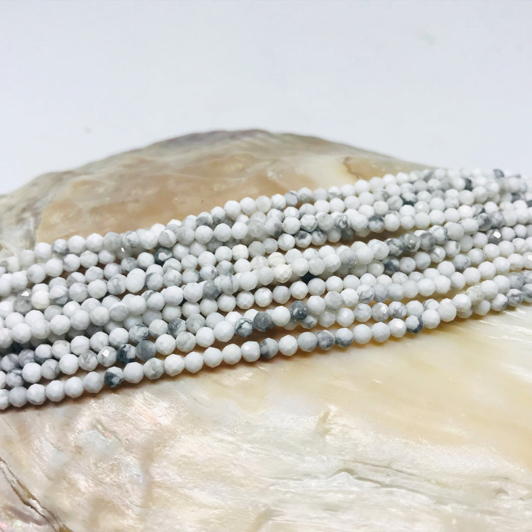 PIEDRAS NATURALES | MINI FACETADO | HOWLITA BLANCA | 1.9MM