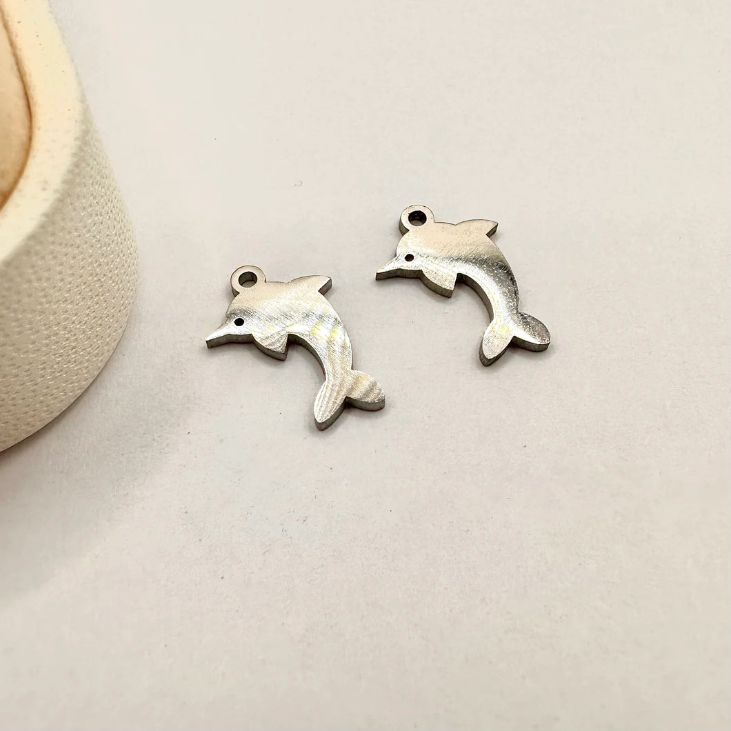 COLGANTE CHICO DE ACERO | PLATEADO | DELFIN | 4 UNIDADES