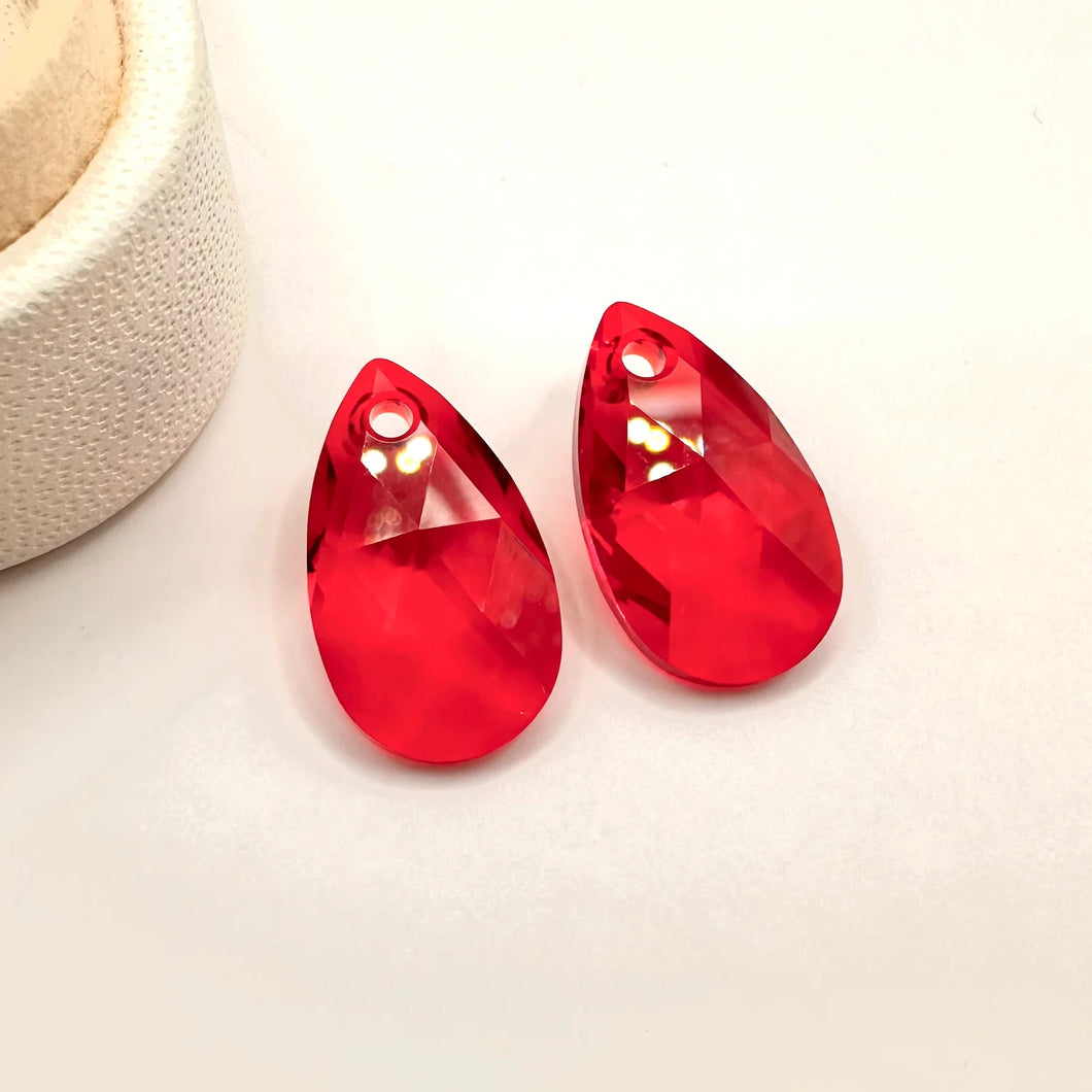 Swarovski Elements Teardrop | Gota Plana | 16x9mm | Rojo