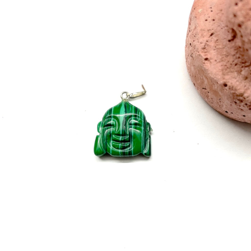 COLGANTE DE PIEDRA | CABEZA DE BUDA | C/VALIER | 20MM | MALAQUITA