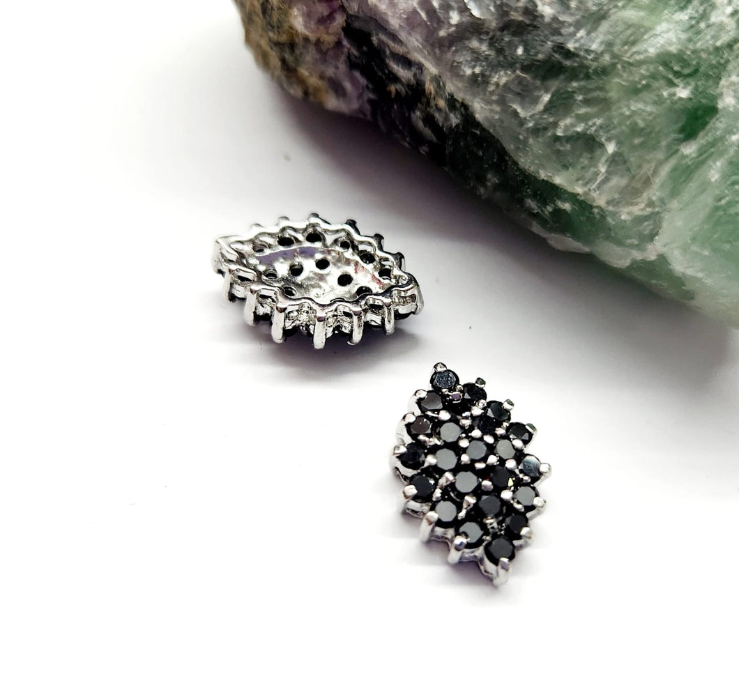 Base de Acero con Zircon | Rombo | 17x10mm | Negro