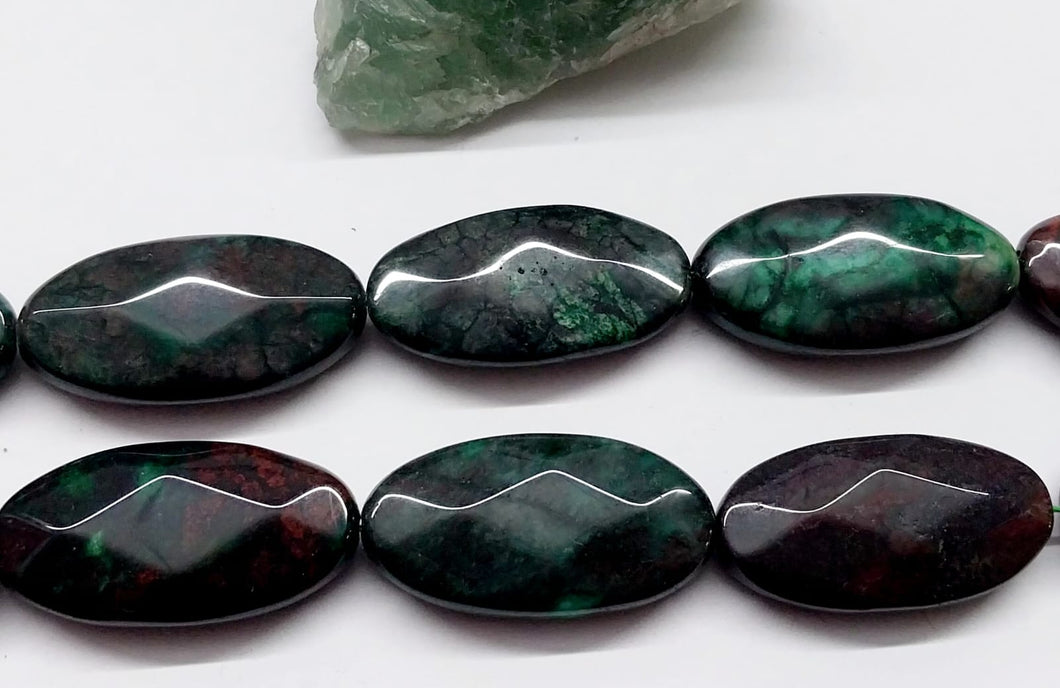 HELIOTROPO | OVALADO PLANO FACETADO | 40MM