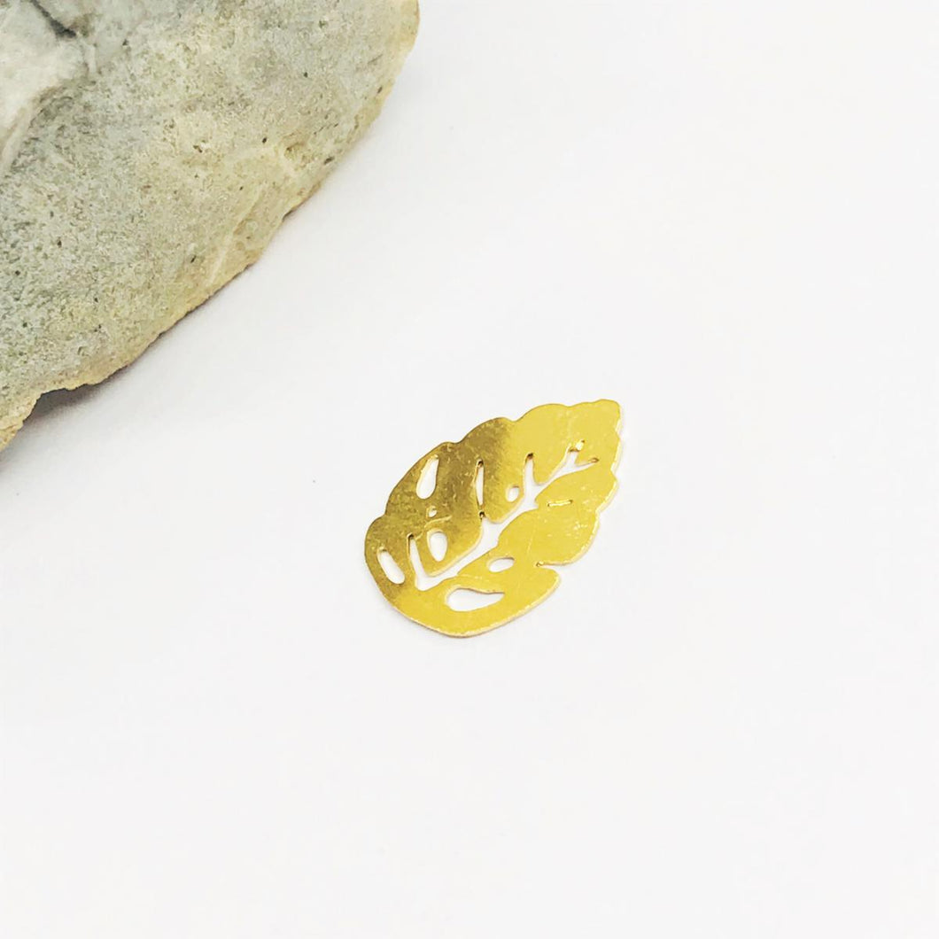 COLGANTE HOJA | BAÑO DE ORO 24K | 15MM | (C5-47)
