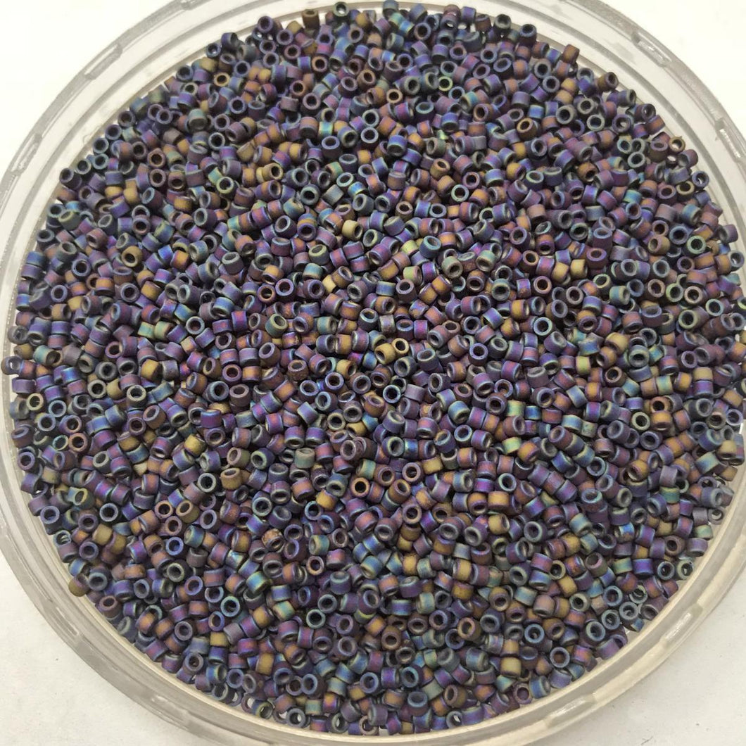 Miyuki Delica Beads 11/0 | 884DB | Matte Violeta rainbow | c3