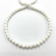 Cargar imagen en el visor de la galería, PIEDRA HEXAGONAL | 6MM | AGATA BLANCA (7-46D)
