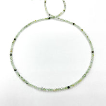 Cargar imagen en el visor de la galería, PIEDRAS NATURALES | MINI | PREHNITA | 2MM (13-87G)
