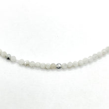 Cargar imagen en el visor de la galería, PIEDRAS NATURALES | MINI | CUARZO TURMALINADO | FACETADO| 2.3MM (Cod.CT001)
