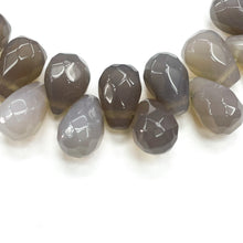 Cargar imagen en el visor de la galería, GOTA FACETADA | 12X8MM | CUARZO GRIS (13-32F)
