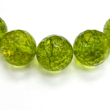 Cargar imagen en el visor de la galería, ROCA GRANDE | PERIDOTO | FACETADA | 16.5MM A 17MM
