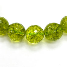 Cargar imagen en el visor de la galería, ROCA GRANDE | PERIDOTO | FACETADA | 12MM (22-30F)
