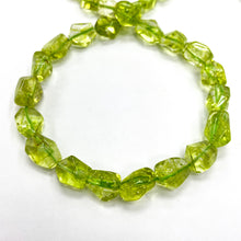 Cargar imagen en el visor de la galería, PERIDOTO | POLIGONO | 12MMX15MM
