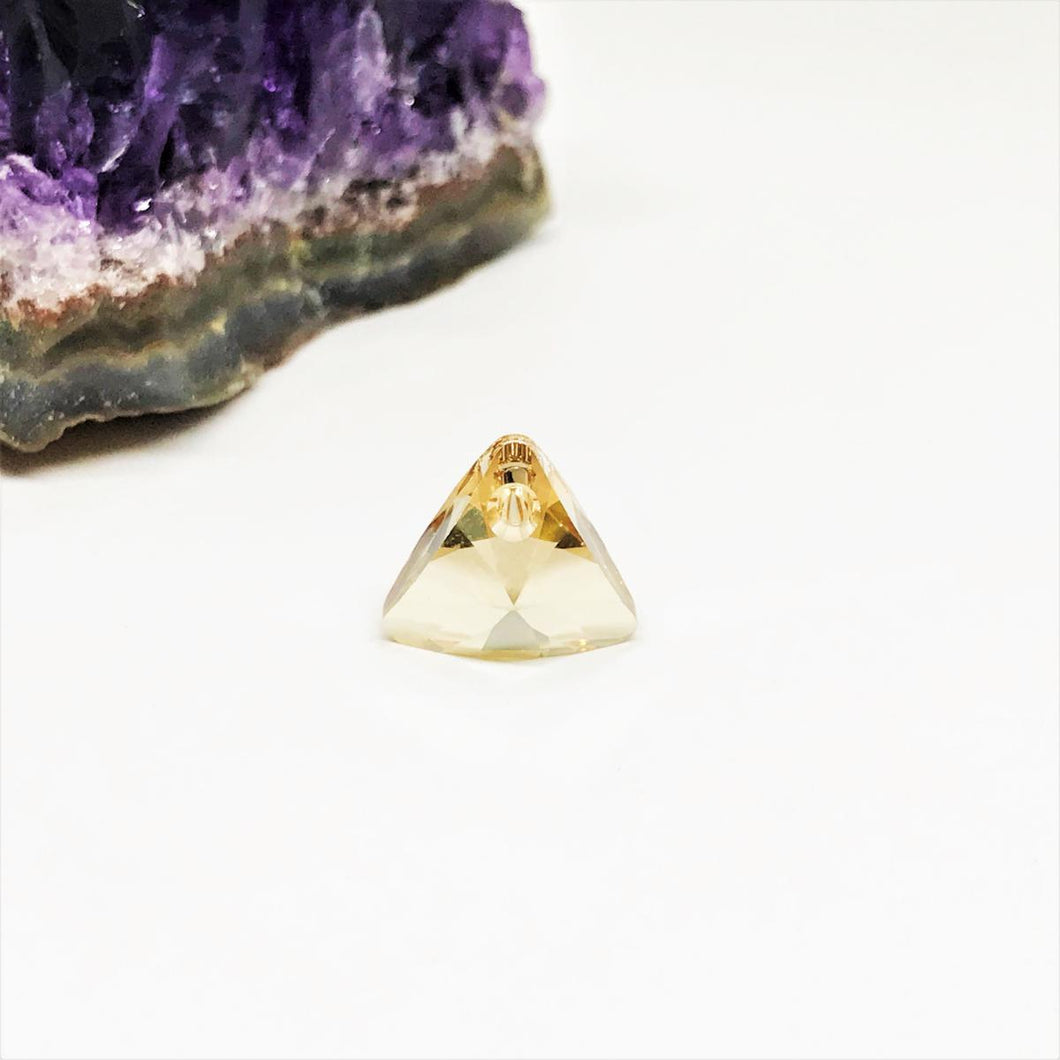 Swarovski Elements Triángulo | 12mm | Golden Shadow