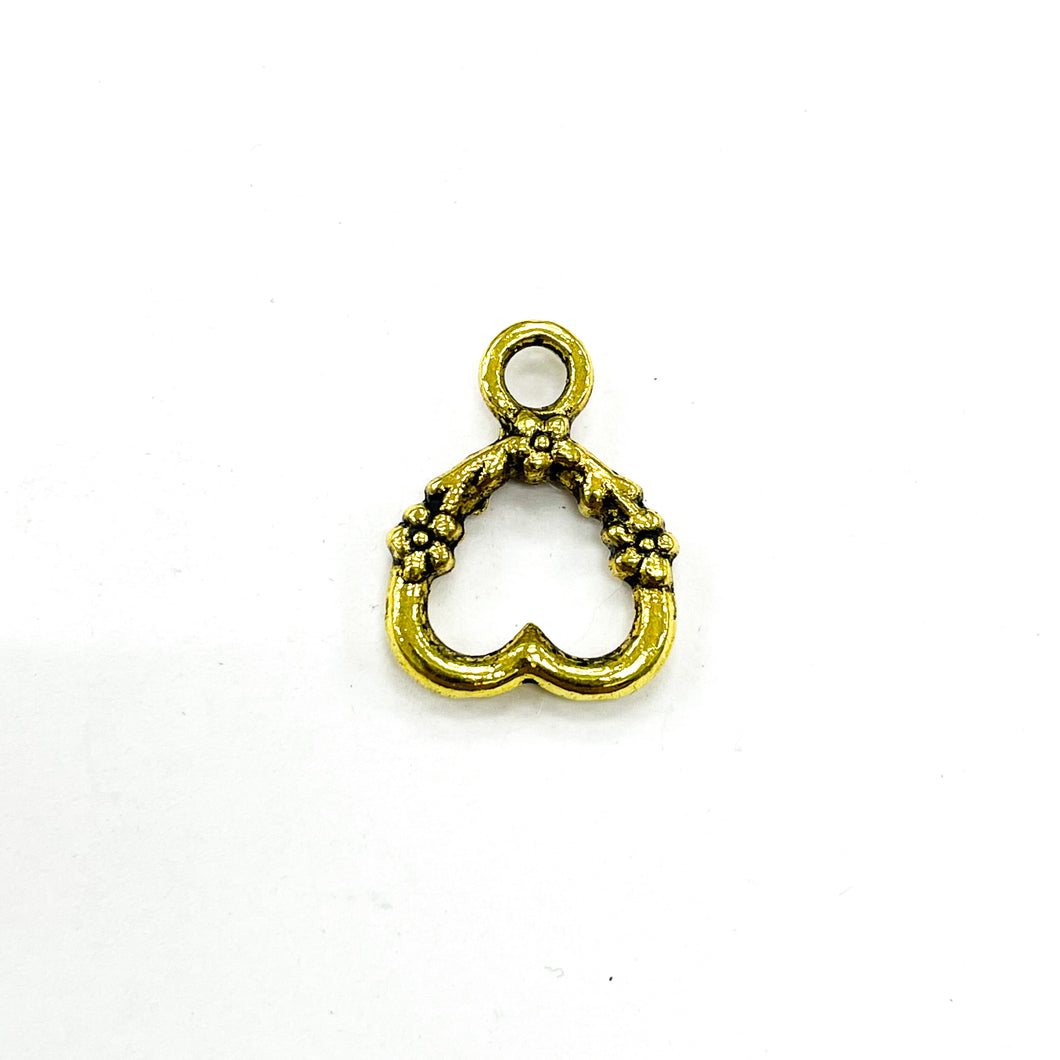 BROCHE T | CORAZON | 4 PARES | DORADO