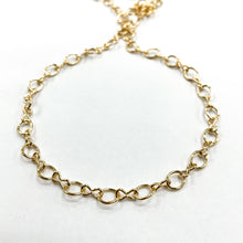 Cargar imagen en el visor de la galería, CADENA FANTASIA | ESLABON IRREGULAR | 6.5MM | DORADO (YH-4377)
